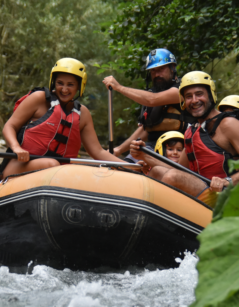 Rafting Family