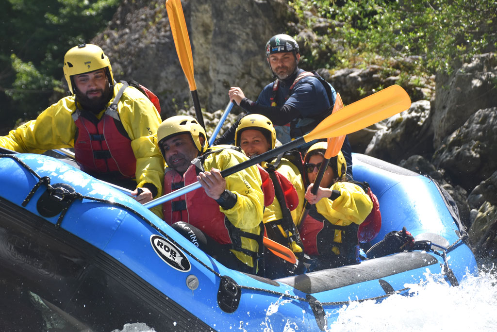 Rafting Adventure Lao: Non Aspettare Troppo a Prenotare la tua Vacanza ad Agosto