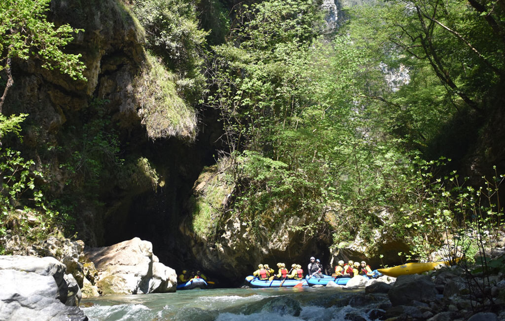 Anche se l’estate volge al termine, settembre continua a regalare giornate splendide, temperature piacevoli e condizioni ideali per organizzare una vacanza all’insegna della natura, dell’avventura e del relax.