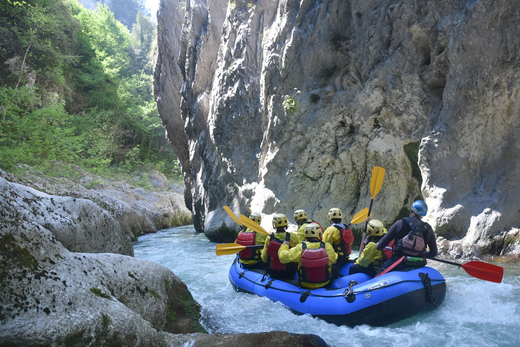 Turismo fuori stagione in Calabria - yoga, rafting sul fiume Lao e natura nel Parco del Pollino